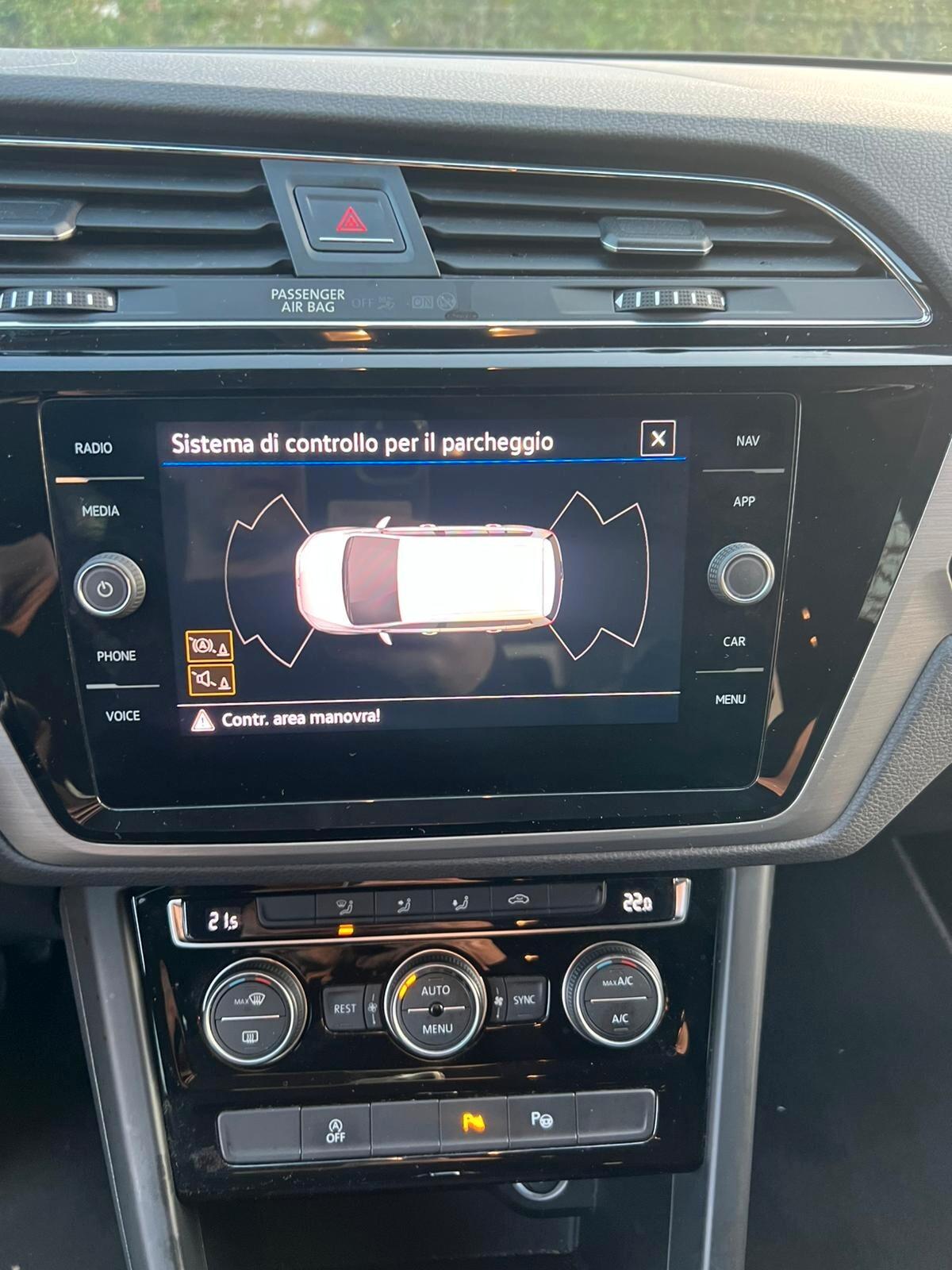 Volkswagen Touran 2.0 TDI 150 CV DSG BlueMotion Technology restyling