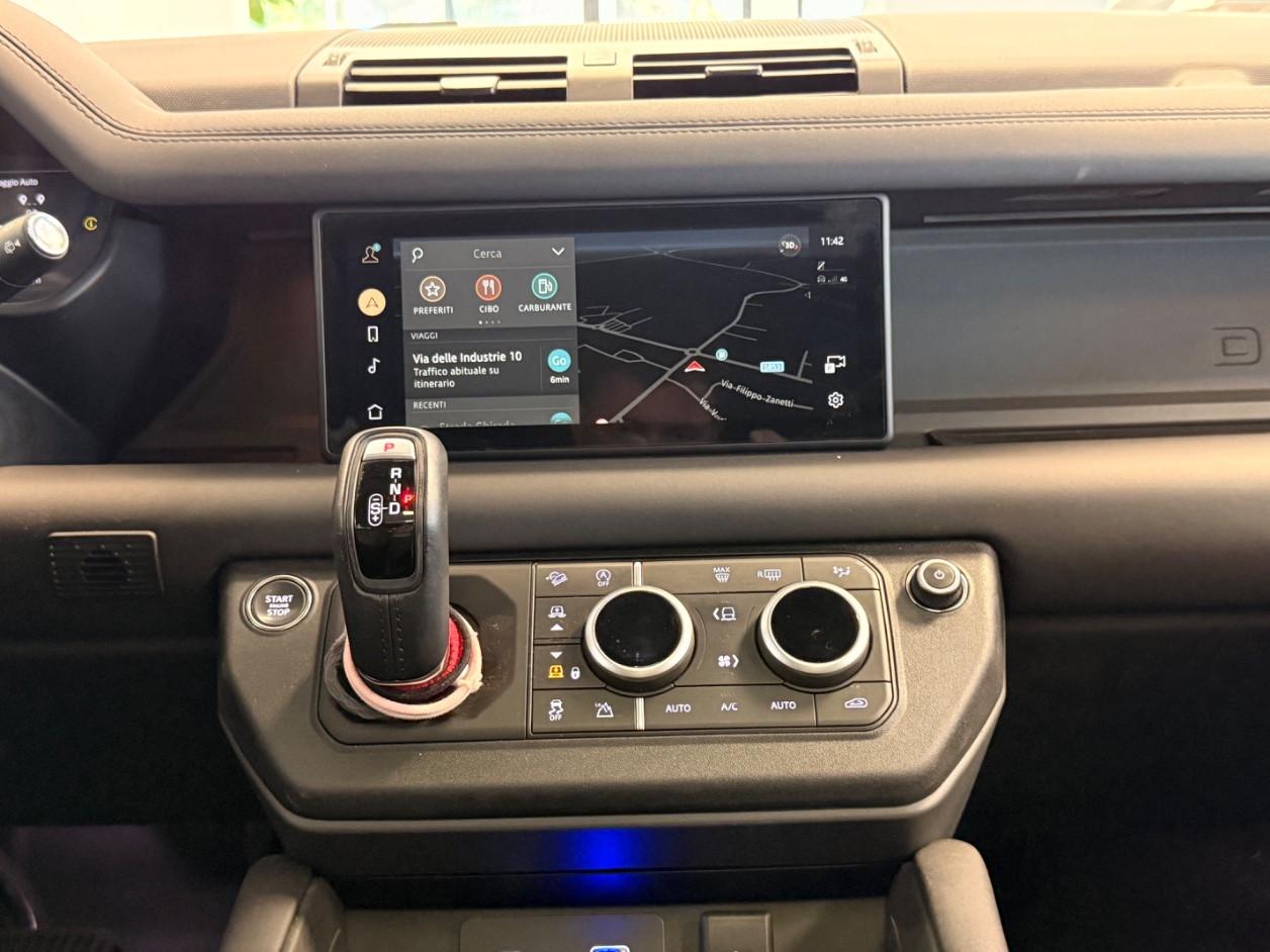 Land Rover Defender 110 3.0d mhev X-Dynamic SE 200cv auto