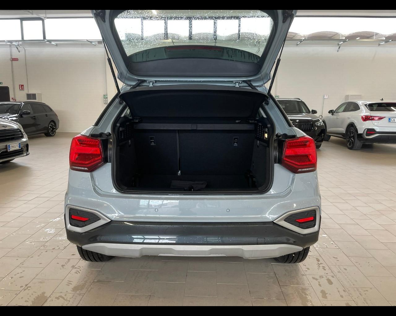 AUDI Q2 - Q2 35 TFSI Business Advanced