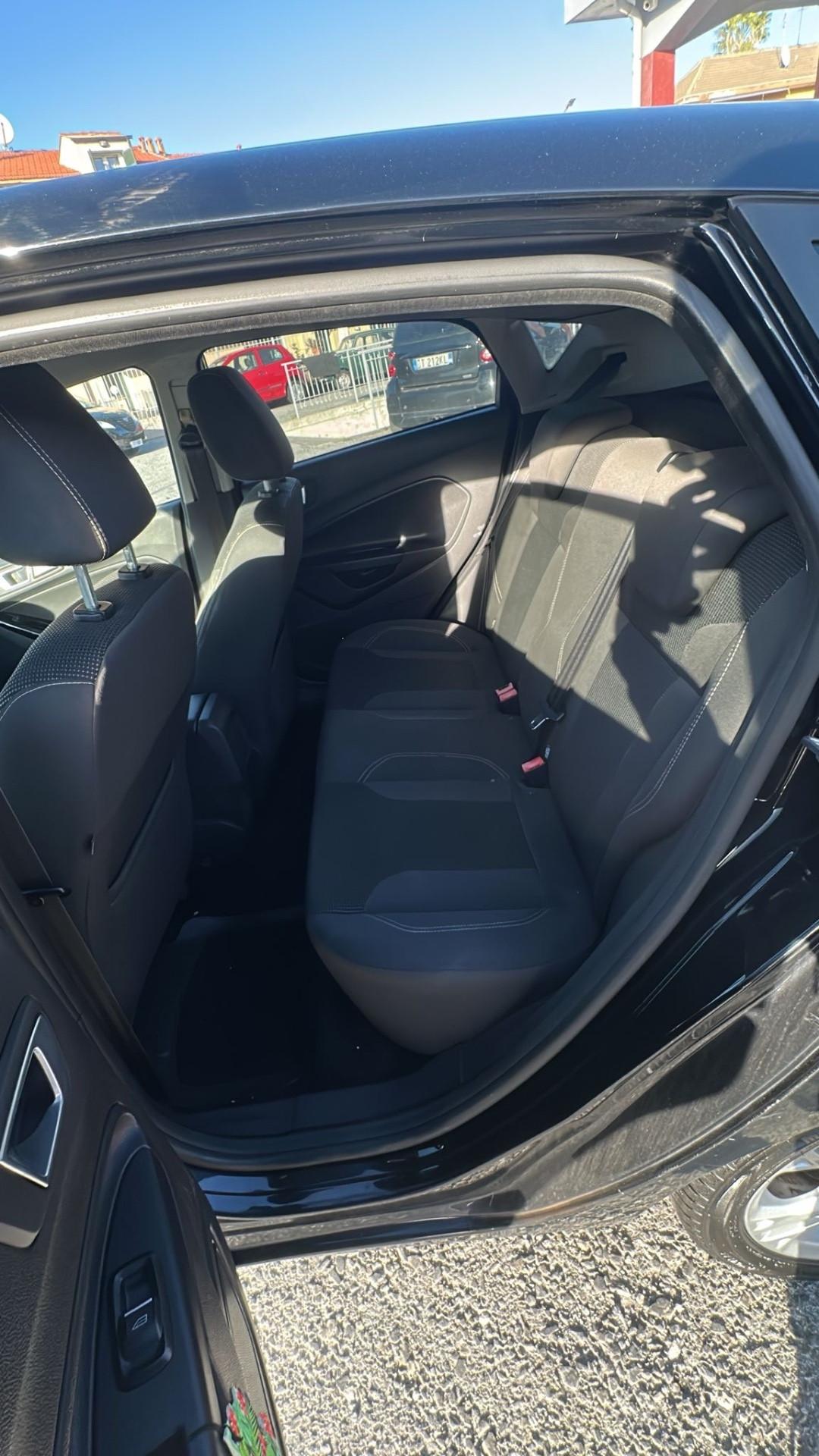 Ford Fiesta 1.0 80CV 5 porte Black & White Edition