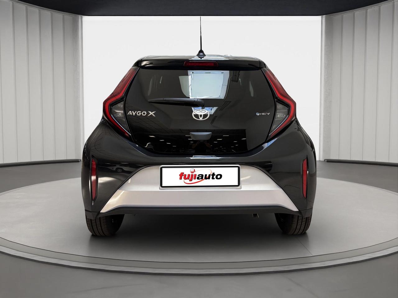 Toyota Aygo X 1.5 hybrid Icon e-cvt