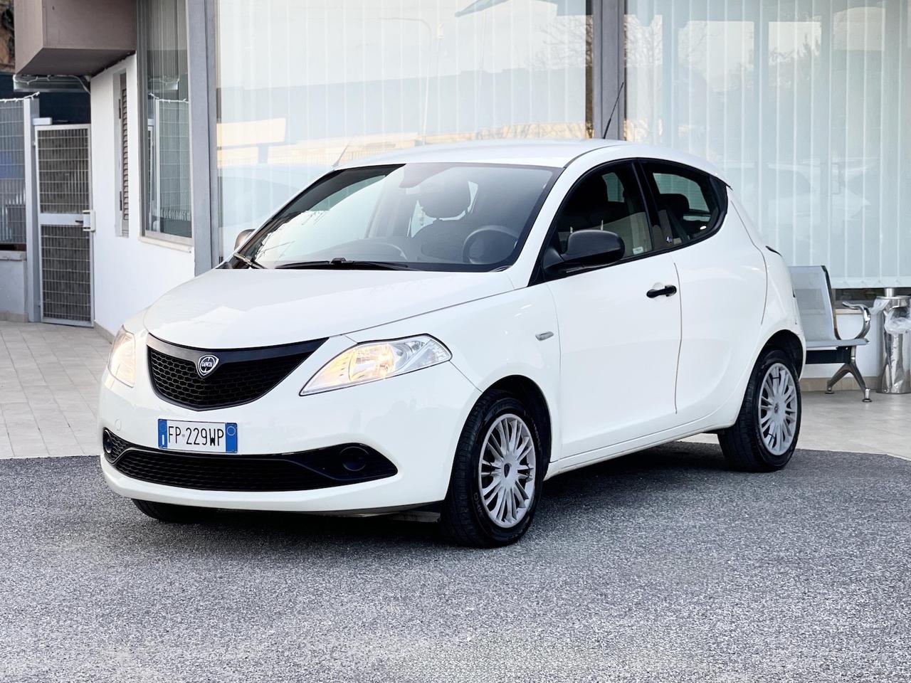 Lancia Ypsilon 1.2 GPL 69CV E6 Neo - 2018