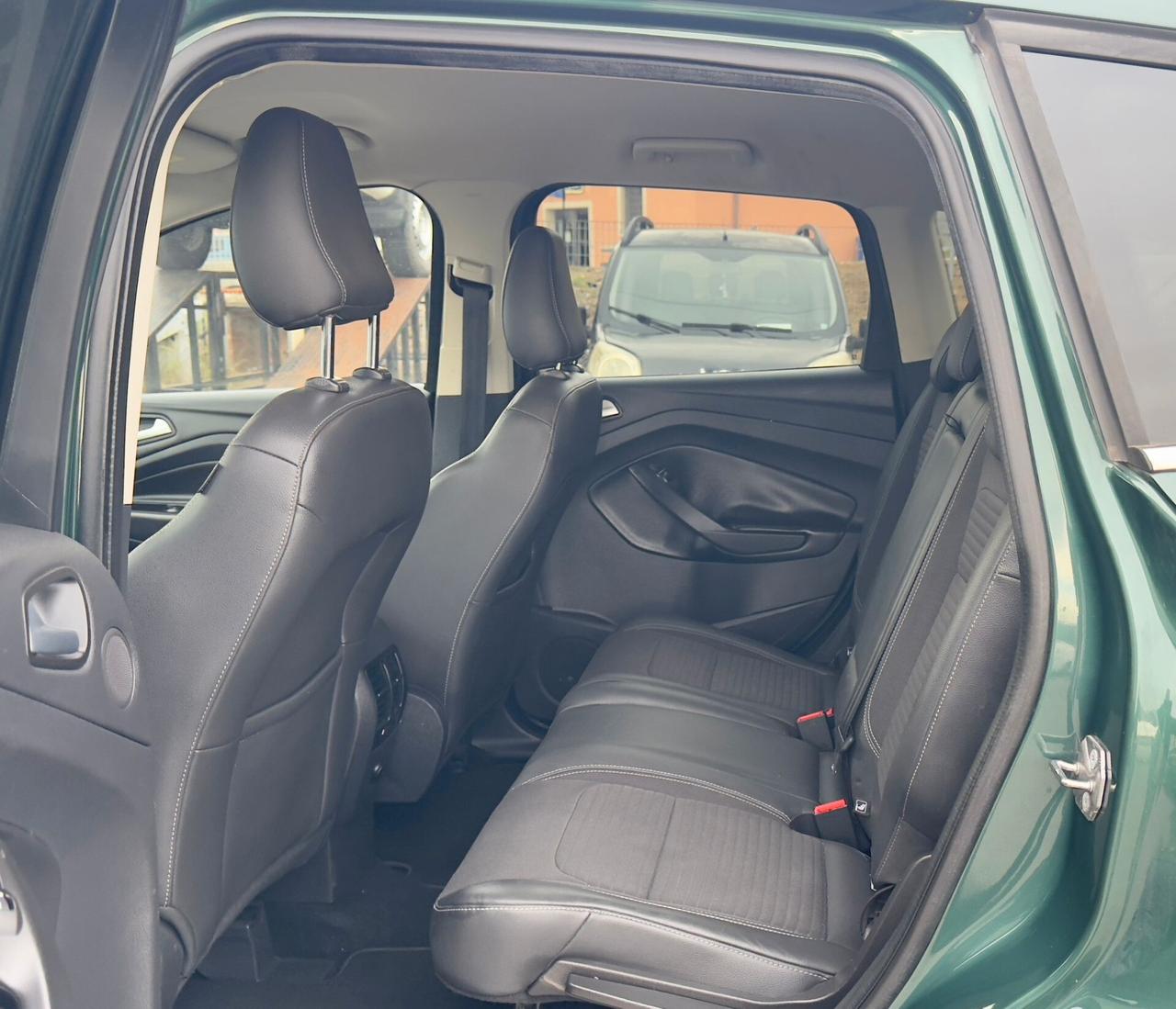 Ford Kuga 1.5 TDCI 120 CV S&S 2WD ST-Line