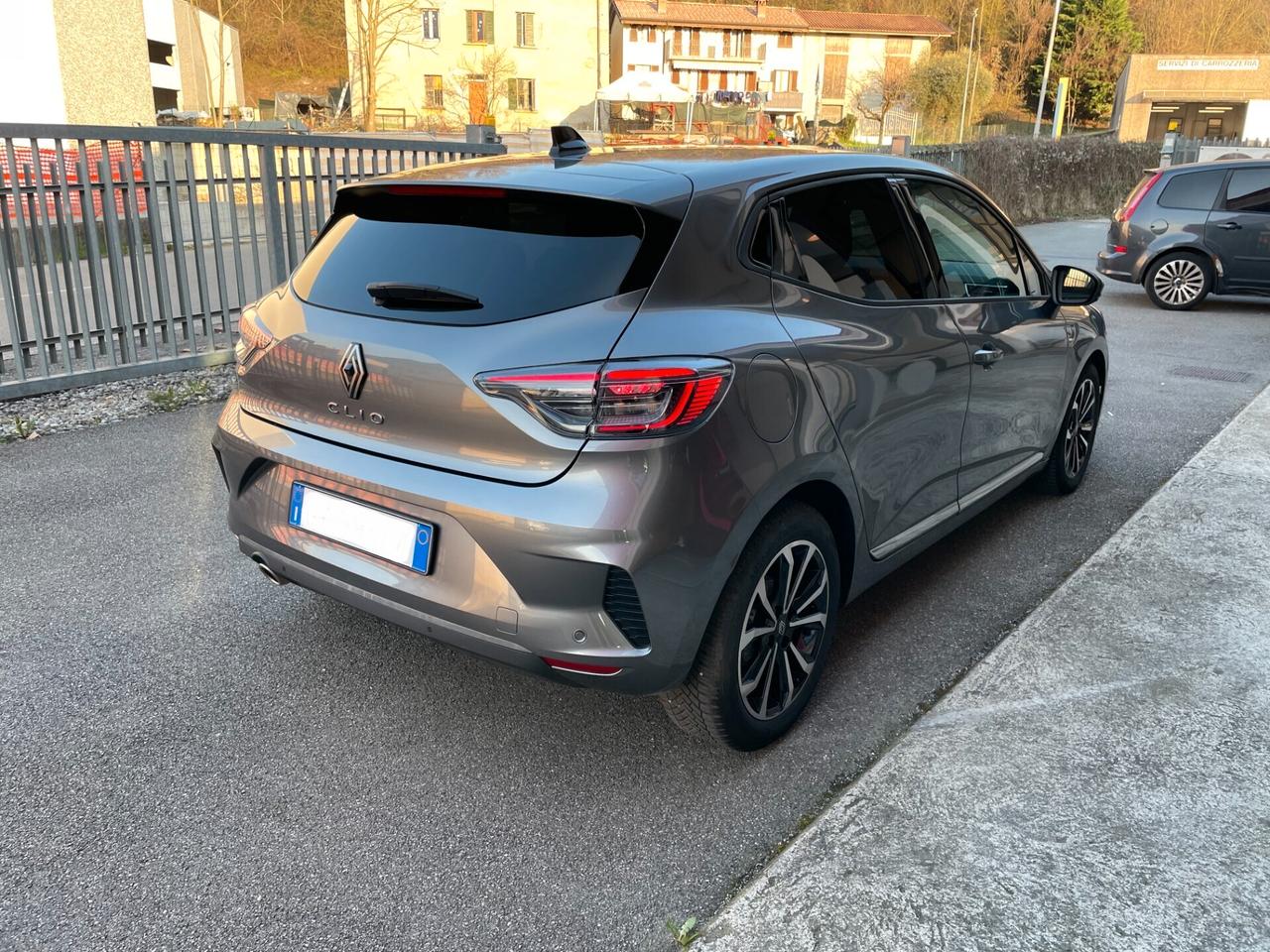 Renault Clio TCe 90 CV 5 porte Techno