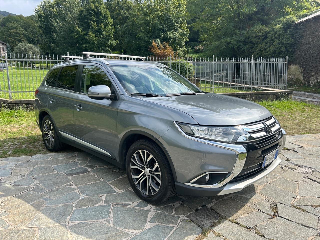 Mitsubishi Outlander 2.2 DI-D 4WD Instyle 7p.
