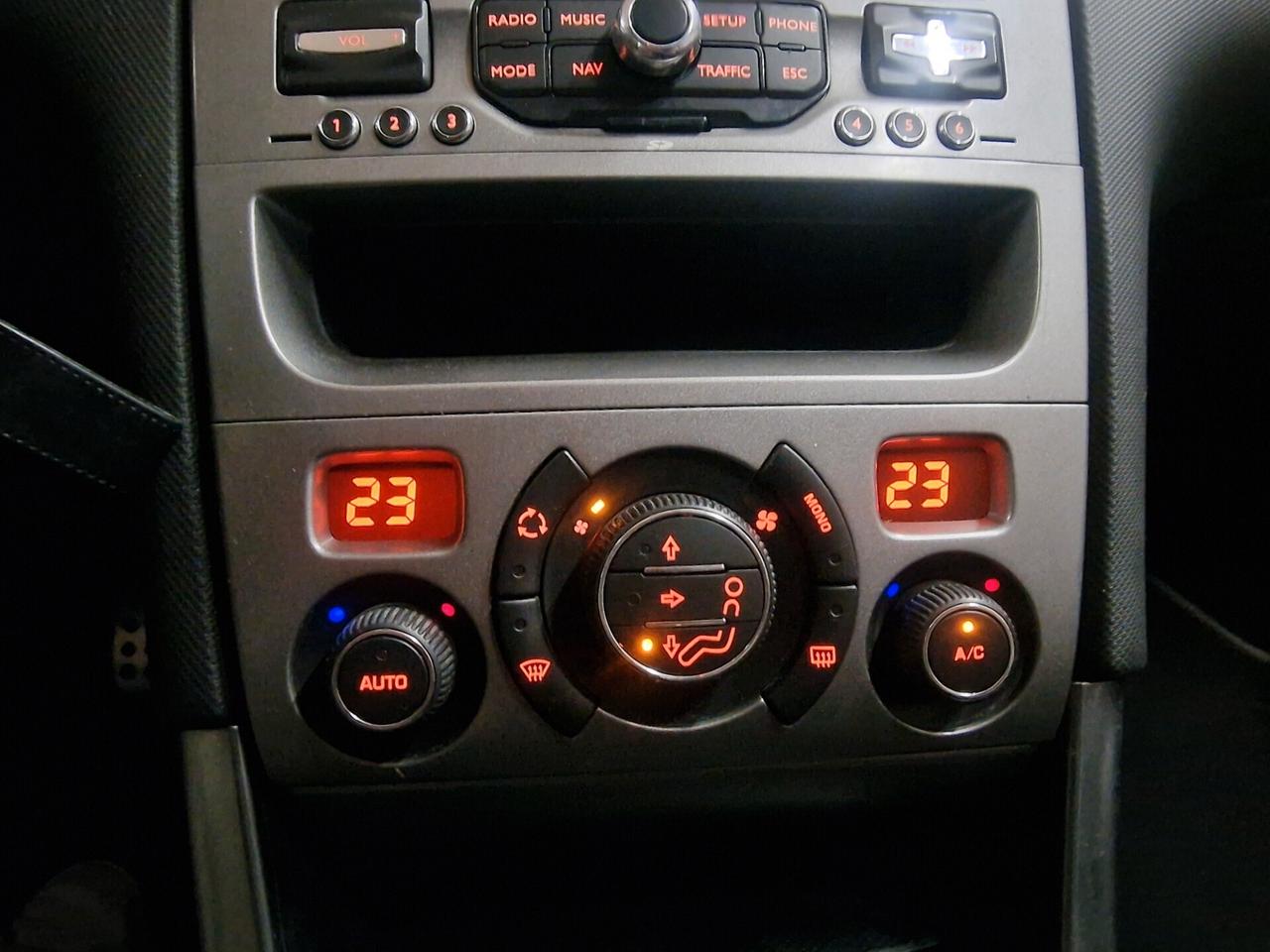 Peugeot 308 1.6 8V e-HDi 112CV Stop&Start 5p. Business