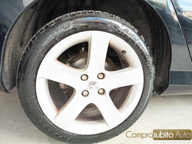 PEUGEOT 308 1.6 HDi 110CV 5p. Féline (6 Marce)