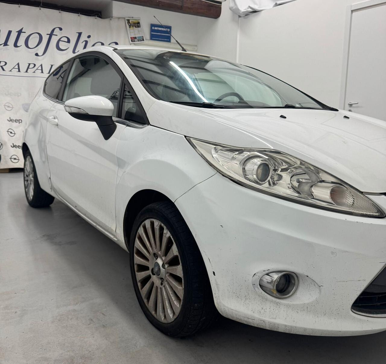 Ford Fiesta 1.2 82CV 3 porte Titanium