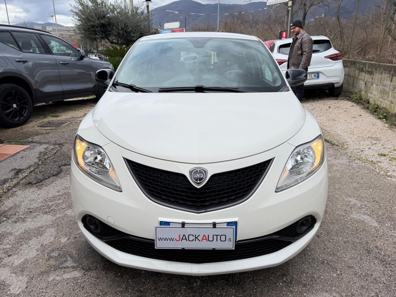 Lancia Ypsilon 1.2 69 CV 5 porte GPL Ecochic Gold