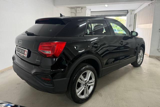 AUDI Q2 35 TDI quattro S tronic Business