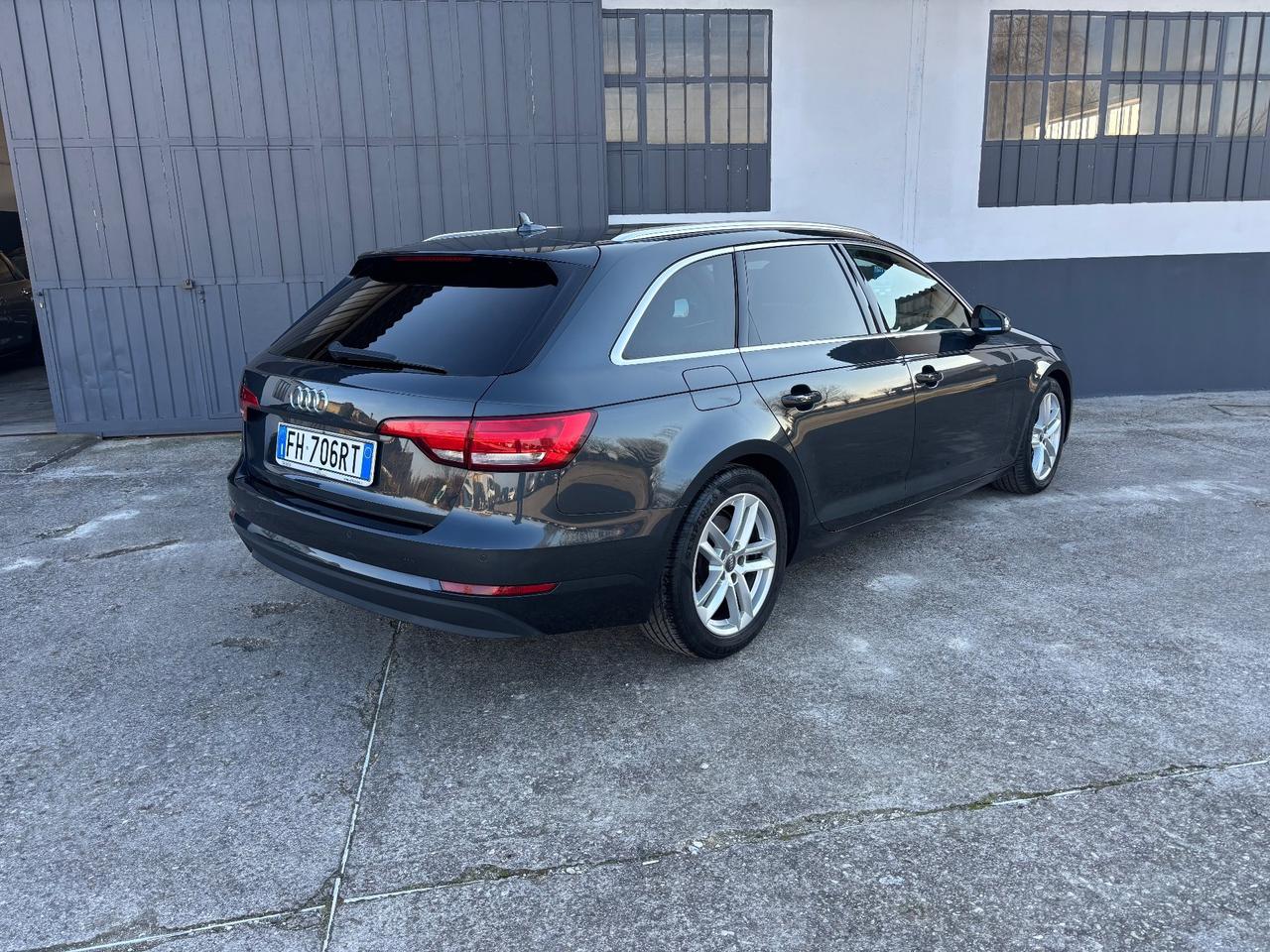 Audi A4 2.0 TDI 150 CV S Tronic. Garanzia 12 mesi