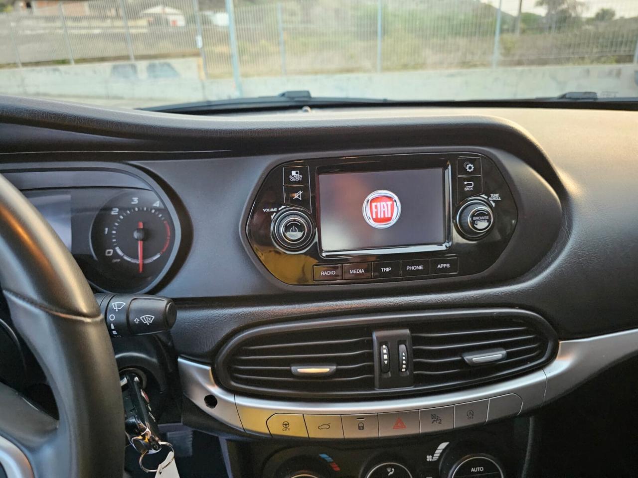 FIAT TIPO 1.6MJT 120CV SOLO 90.000KM 02/2019