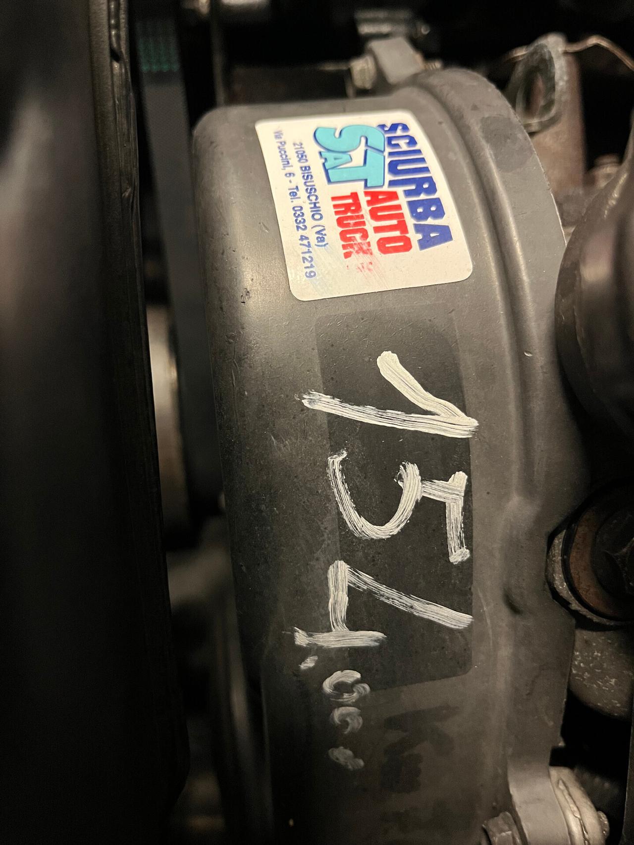 HYUNDAI H1 2.5 CRDi - AUTOCARRO 3 POSTI - CASSONE FISSO - PORTATA 1.495 KG. - MOTORE REVISIONATO