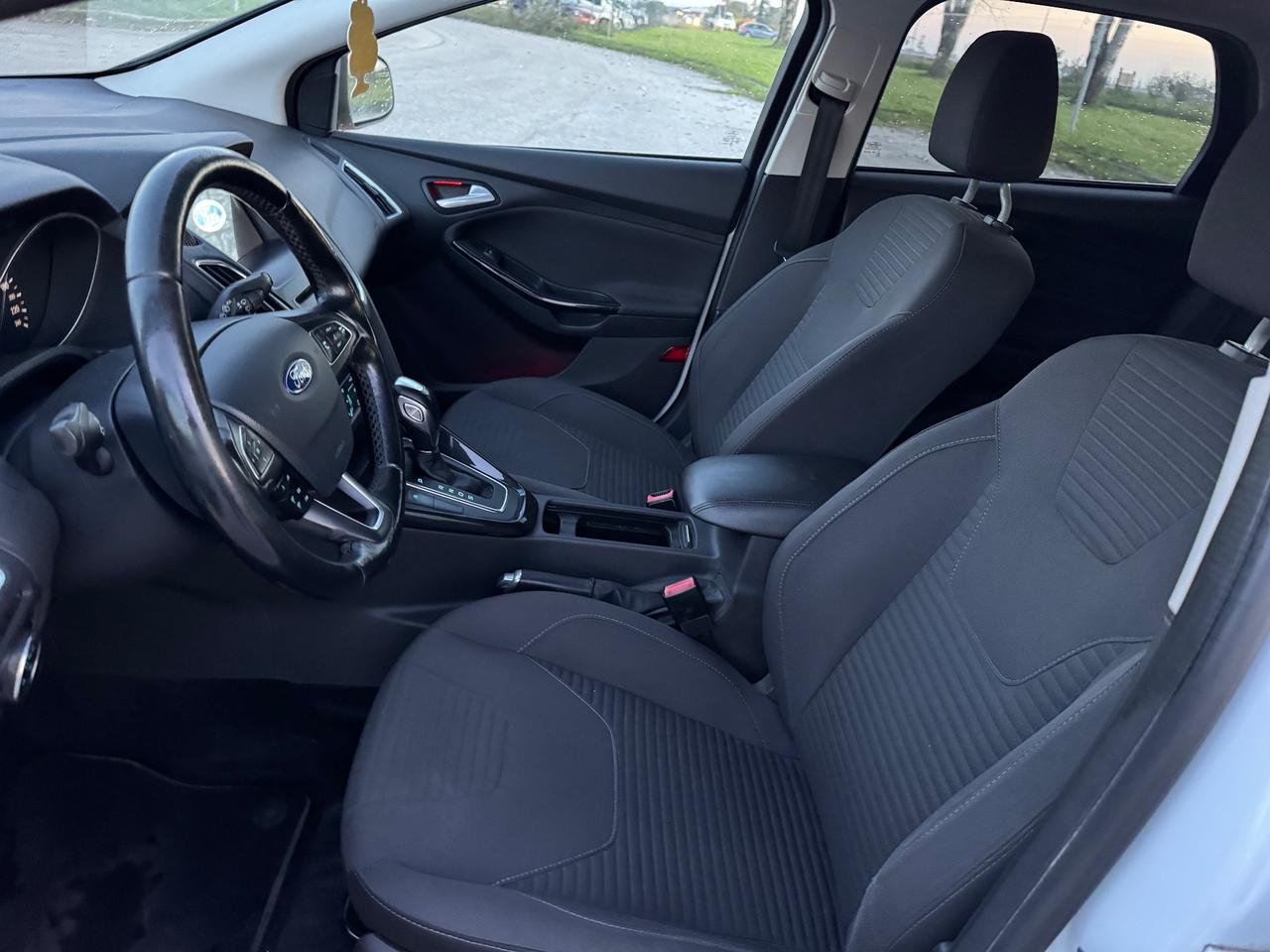 Ford Focus 1.5 diesel 2017 Autocarro N1 con posti