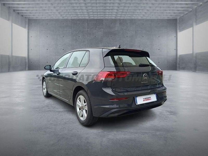 Volkswagen Golf VIII 2020 2.0 tdi Life 115cv dsg