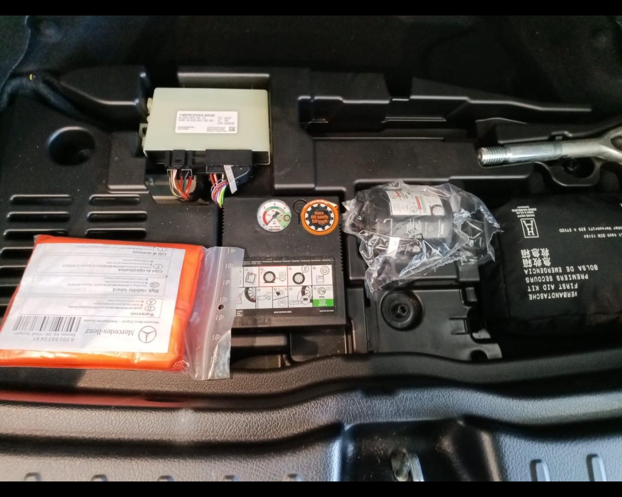 Mercedes-Benz GLA-H247 2020 - GLA 180 d Premium auto