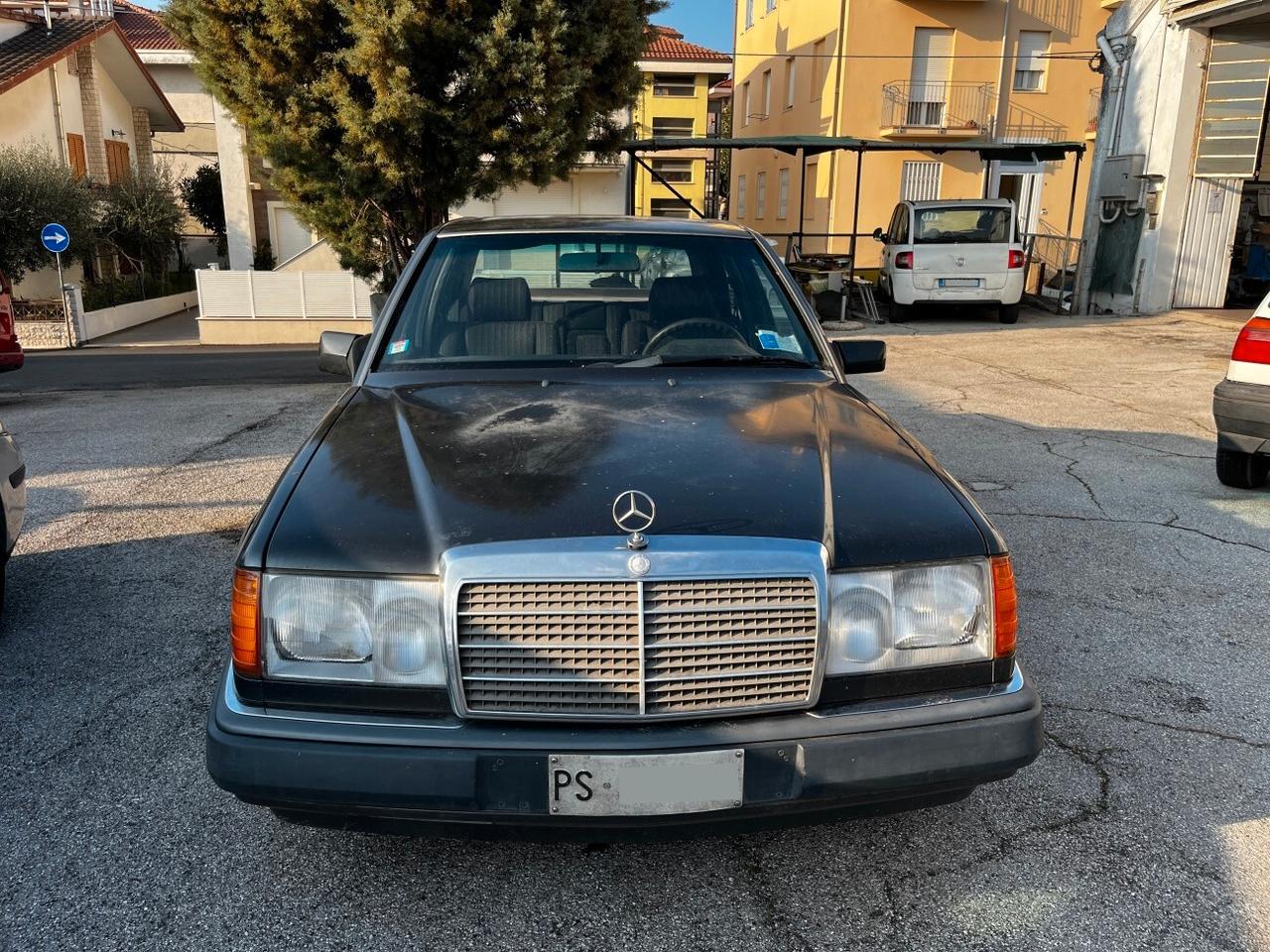 Mercedes-benz 190 2.3 E cat