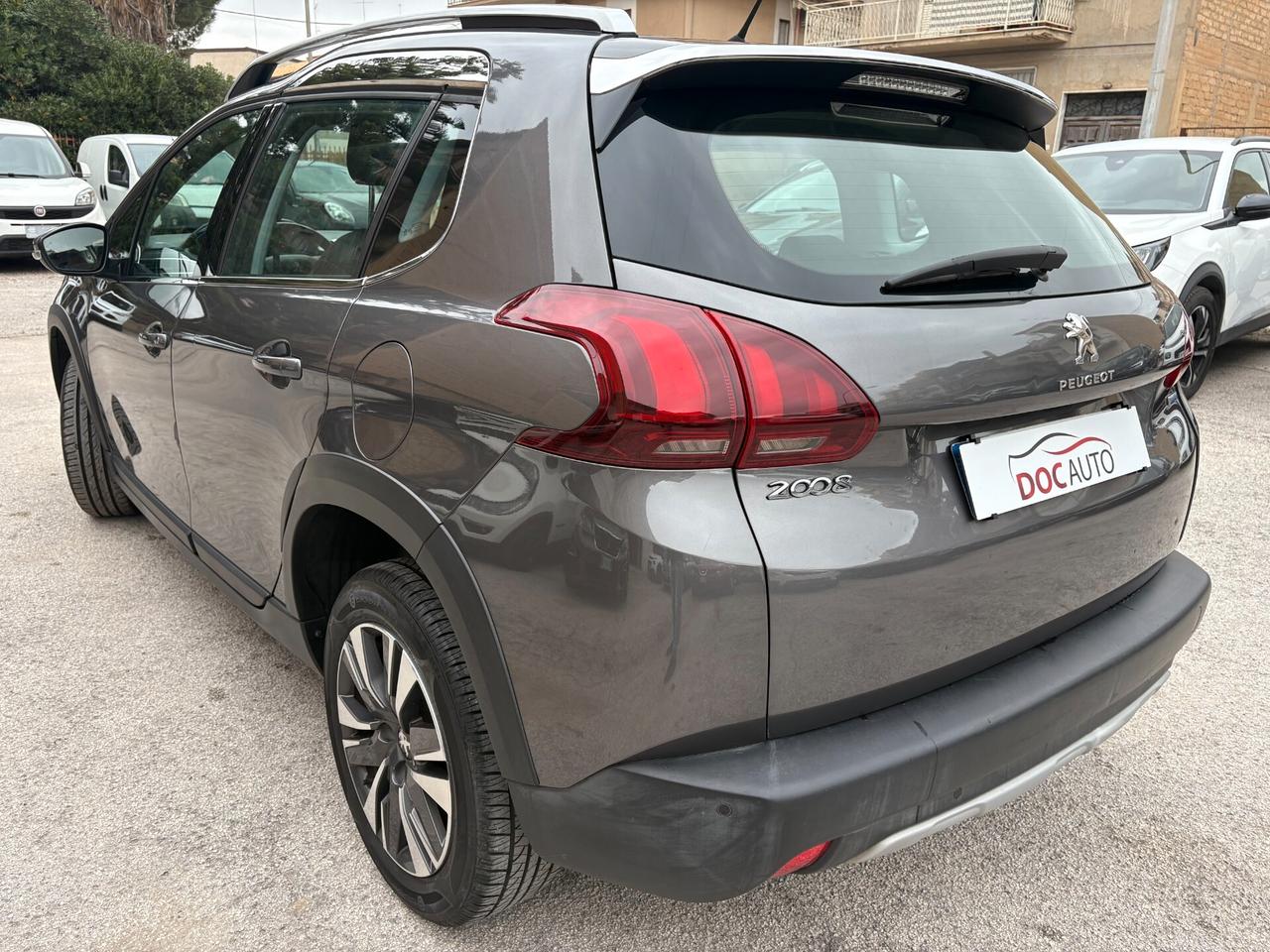 Peugeot 2008 BlueHDi 100 Allure