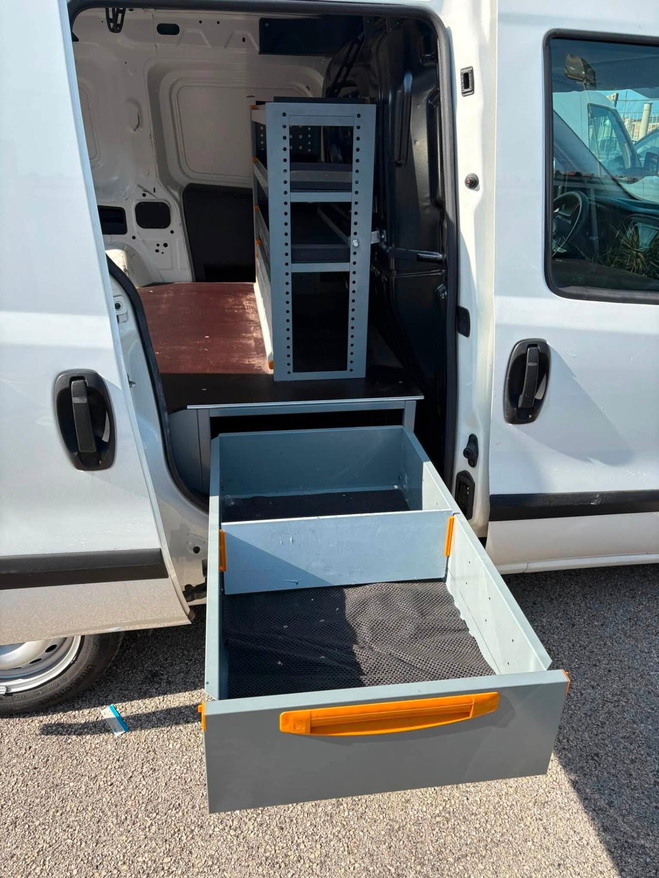 Fiat Doblò 1.3 MJT 95cv attrezzato uniprò