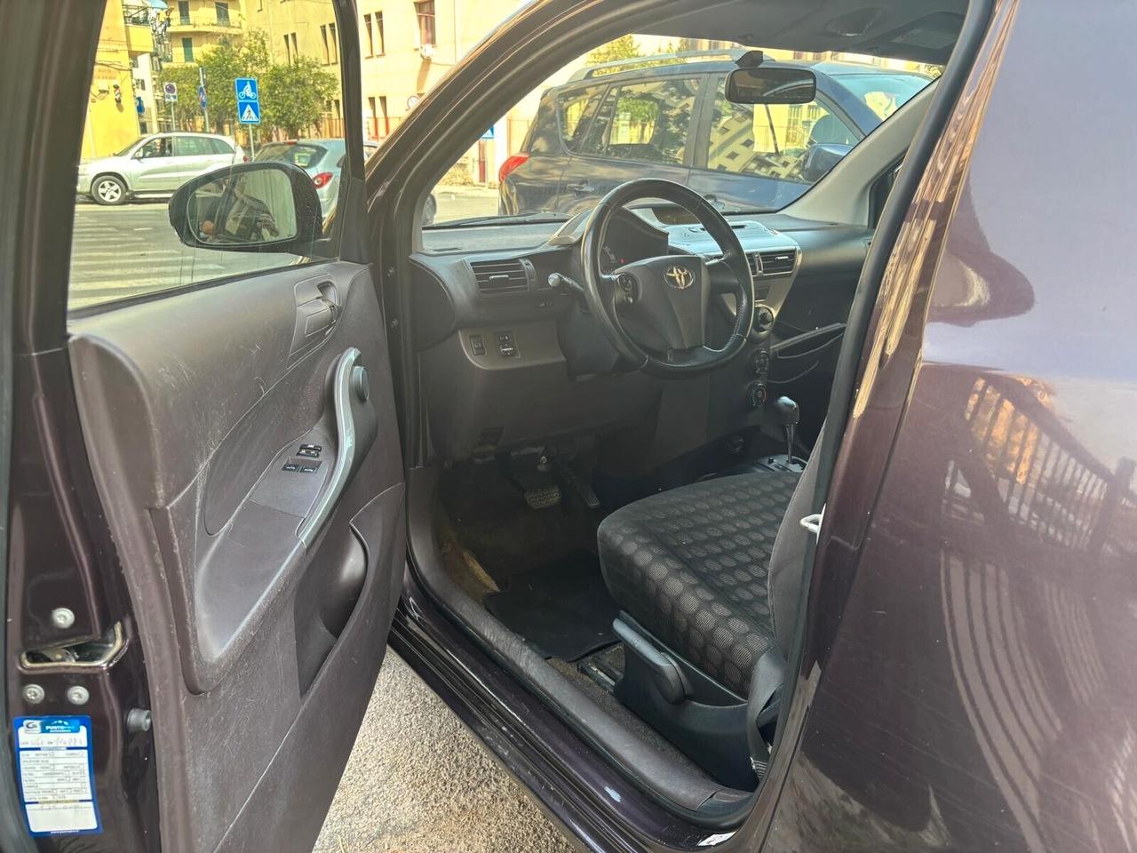 Toyota iQ 1.0 Multidrive Versione Lancio