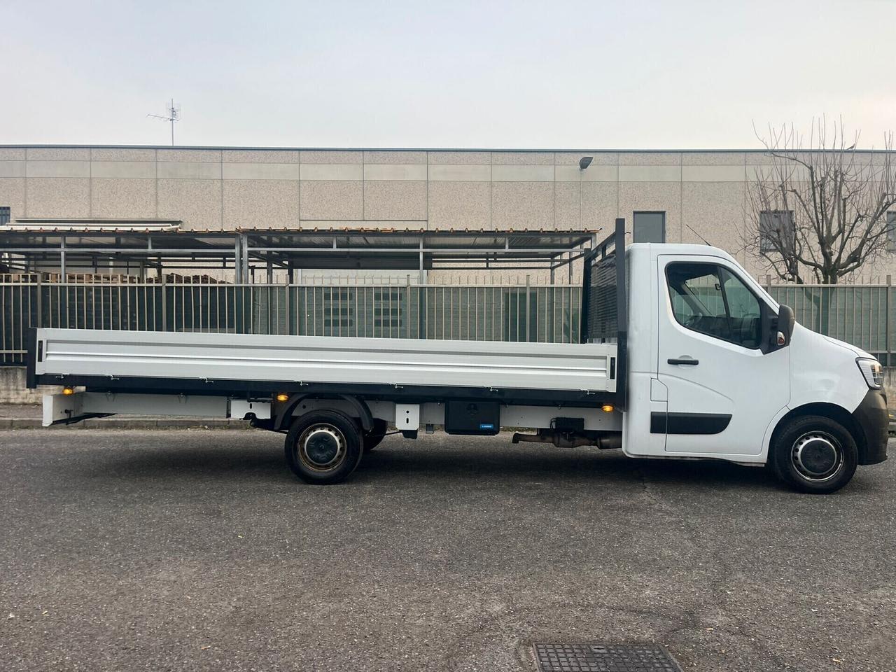 RENAULT MASTER 2.3DCI 165CV CASSONE 5.40 METRI