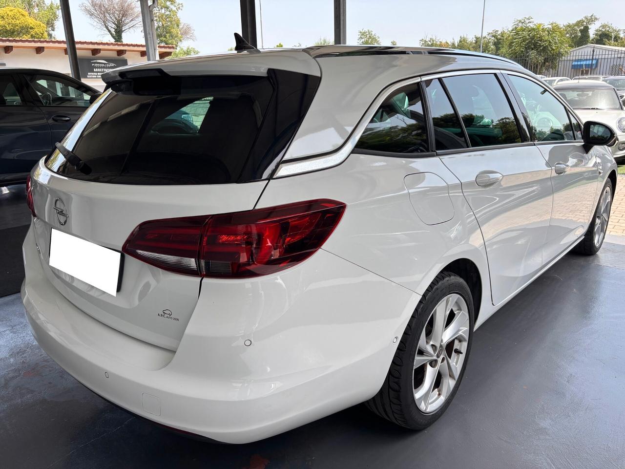 Opel Astra 1.5 CDTI 105 CV S&S 5 porte Business Elegance