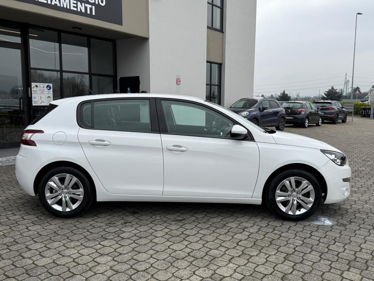 Peugeot 308 - 1.2 b. UNIPRO|DISTRIBUZIONE ESEGUITA