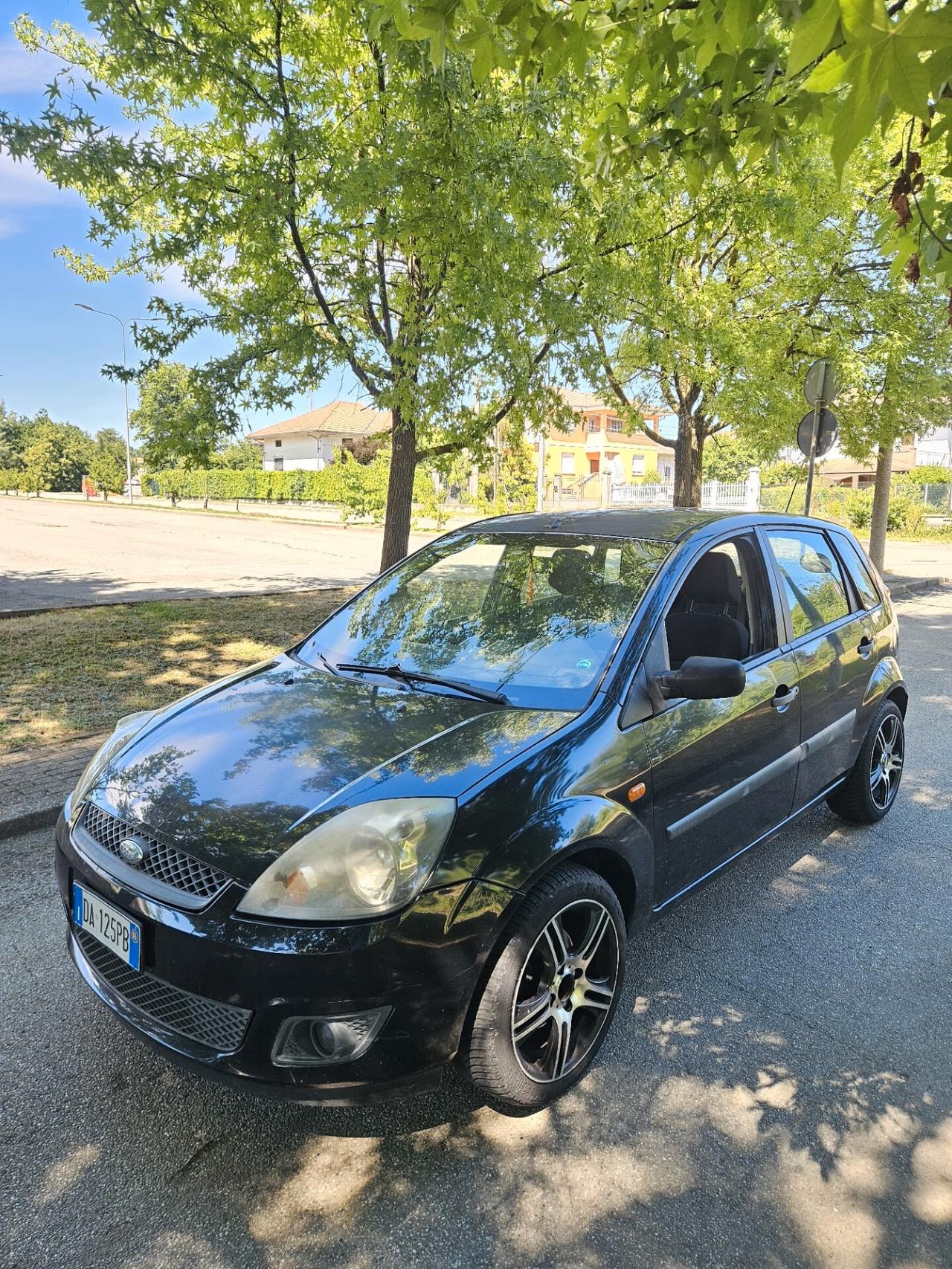 Ford Fiesta 1.4 neopatentati