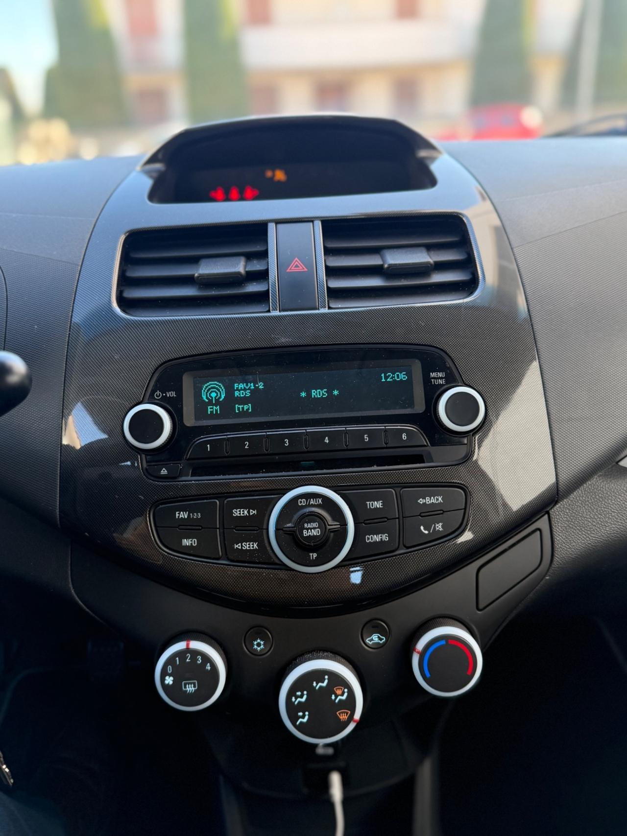 Chevrolet Spark 1.0 GPL DI SERIE 2033 NEOPAT 2013