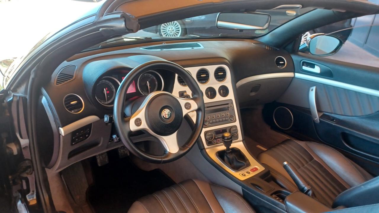 Alfa Romeo Spider 2.4 JTDm Exclusive