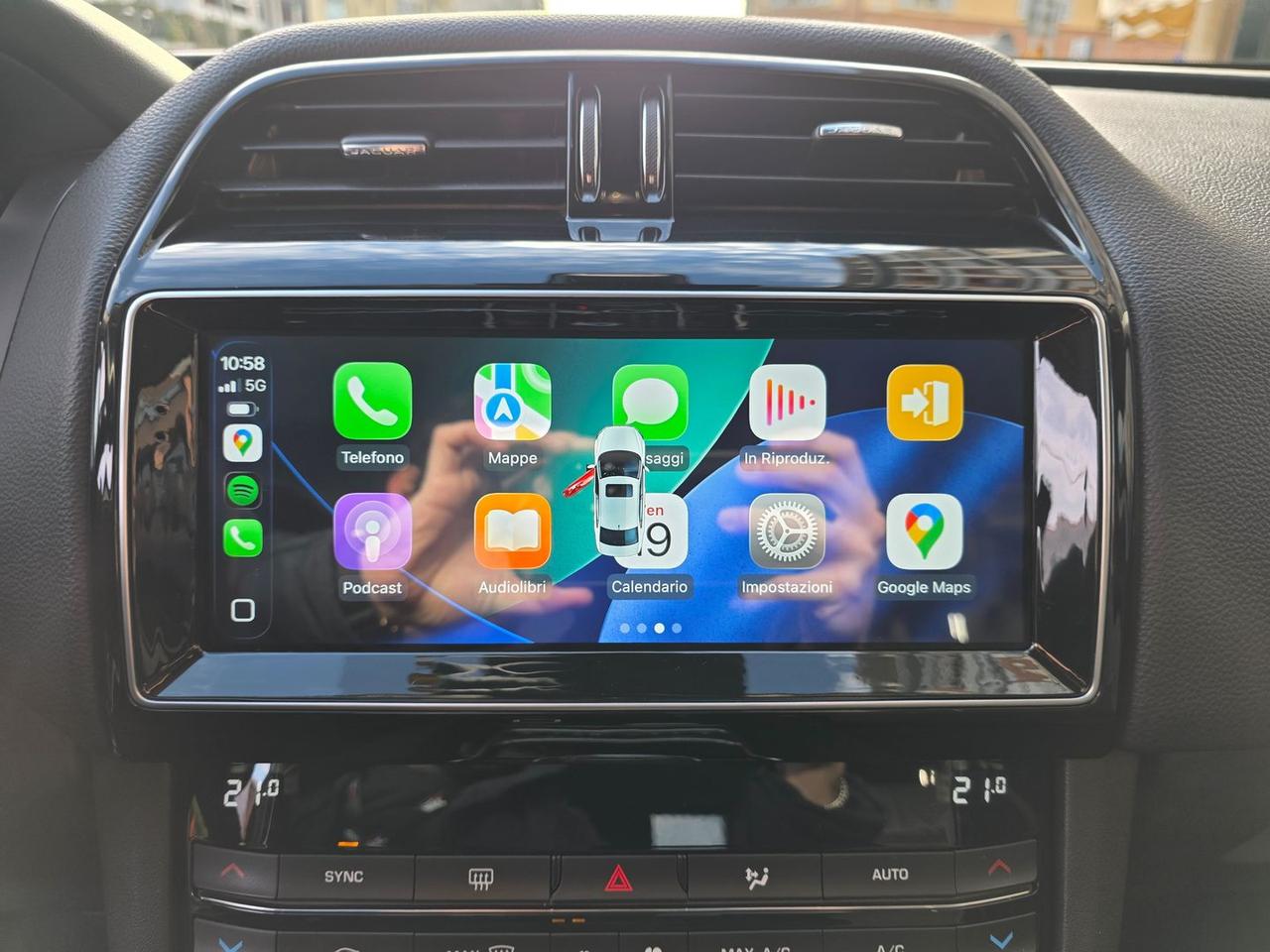 Jaguar F-Pace 2.0 20d Turbo R- #8356