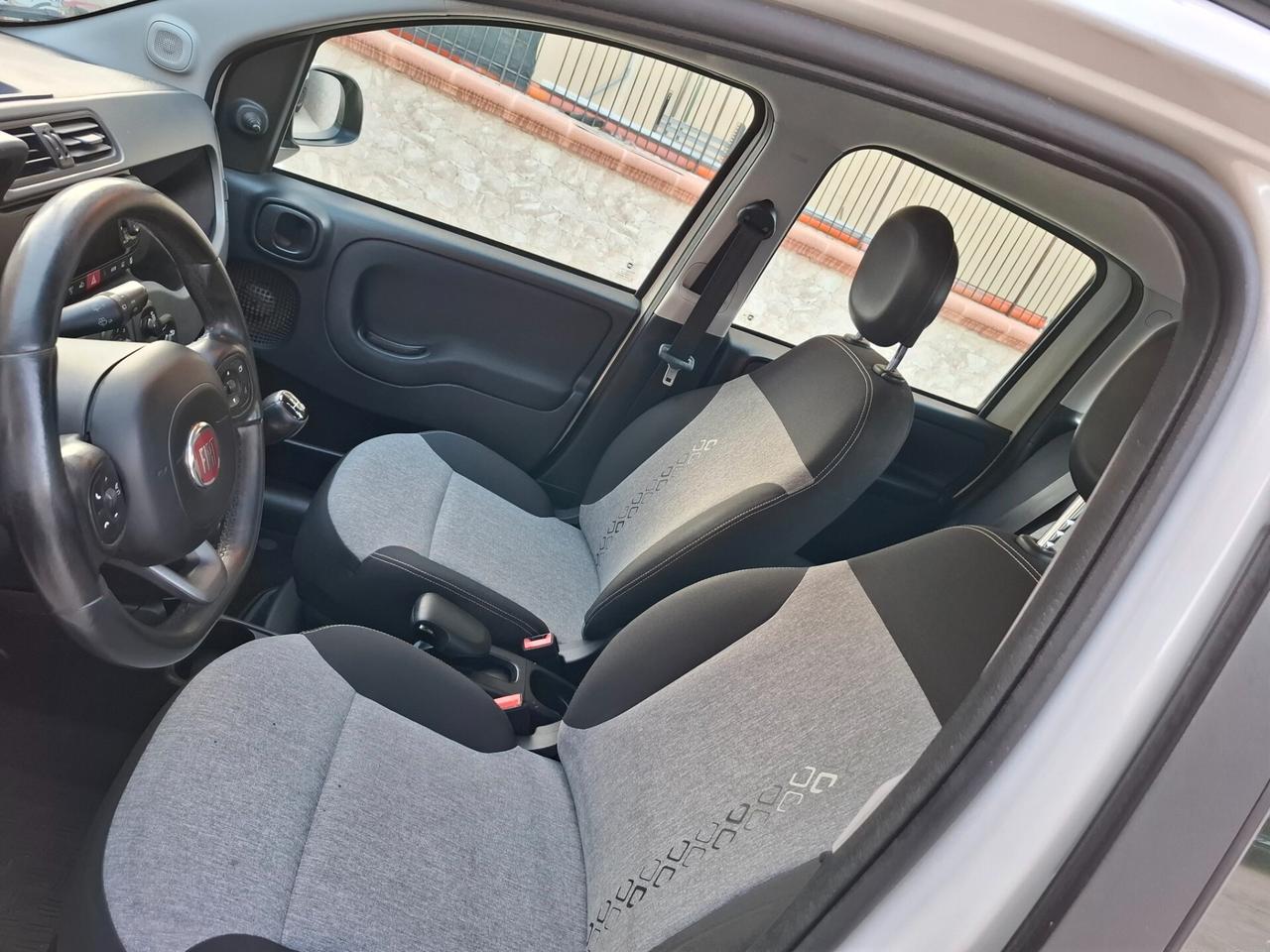 FIAT Panda 1.3 MJT LOUNGE- PERFETTA 2015