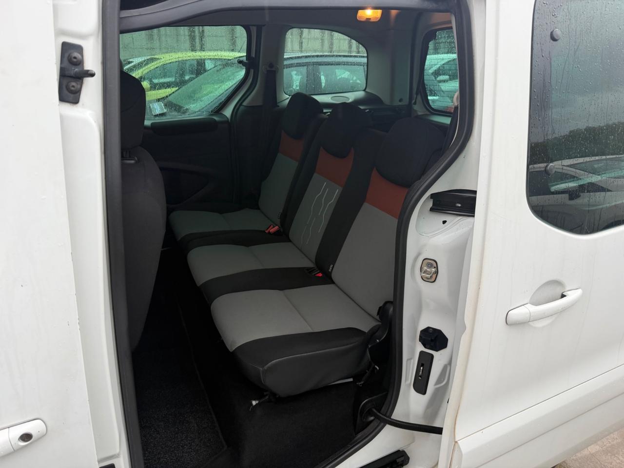 Peugeot Partner Tepee BlueHDi 100 / 5porti