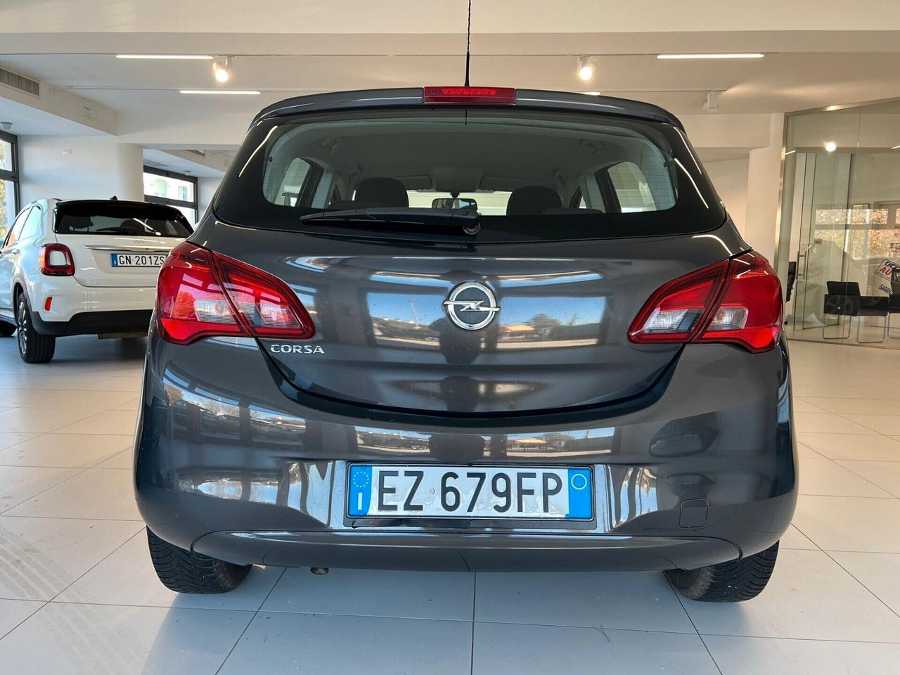 Opel Corsa 1.2 5 porte