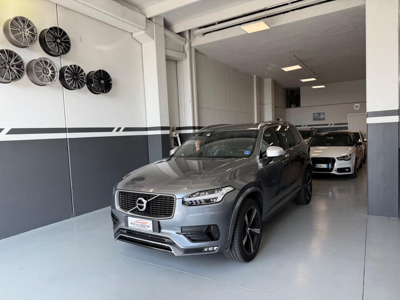 Volvo XC 90 XC90 D5 AWD Geartronic 7 posti R-design