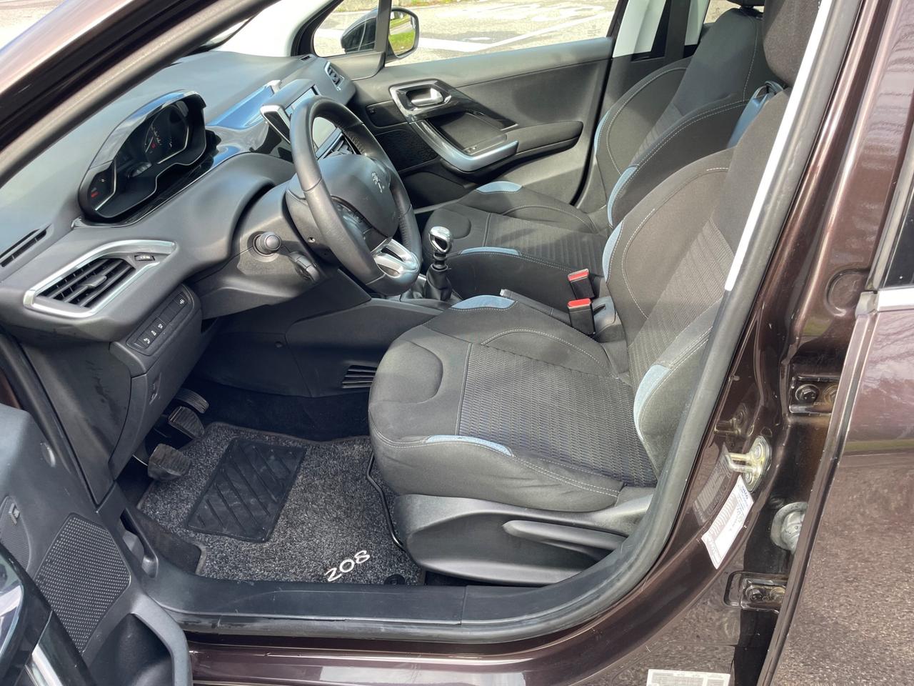 Peugeot 208 1.6 e-HDi 115 CV Stop&Start 5 porte Allure*Neo patentati *