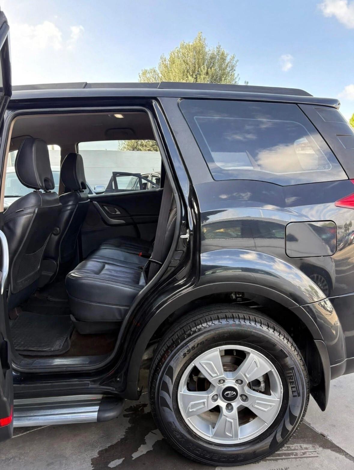 Mahindra XUV500 2.2 7 POSTI