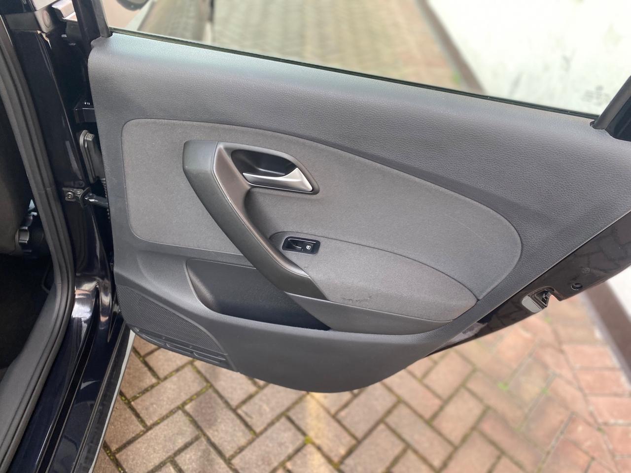 Volkswagen Polo 1.2 tdi Diesel neopatentati 5 porte