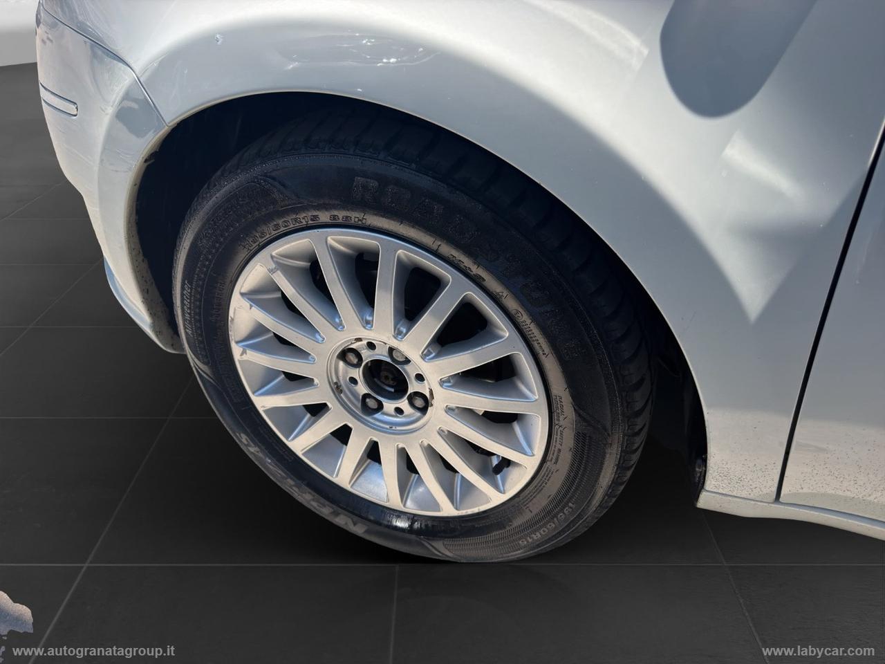 LANCIA Musa 1.4 8V Ecochic OUTLET!