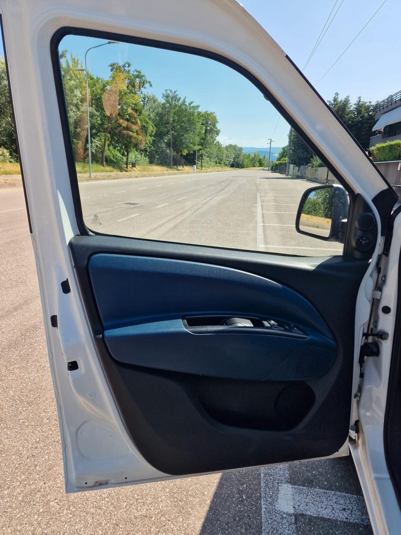 Fiat Doblo 1.6 MJT trasporto disabili - 2011