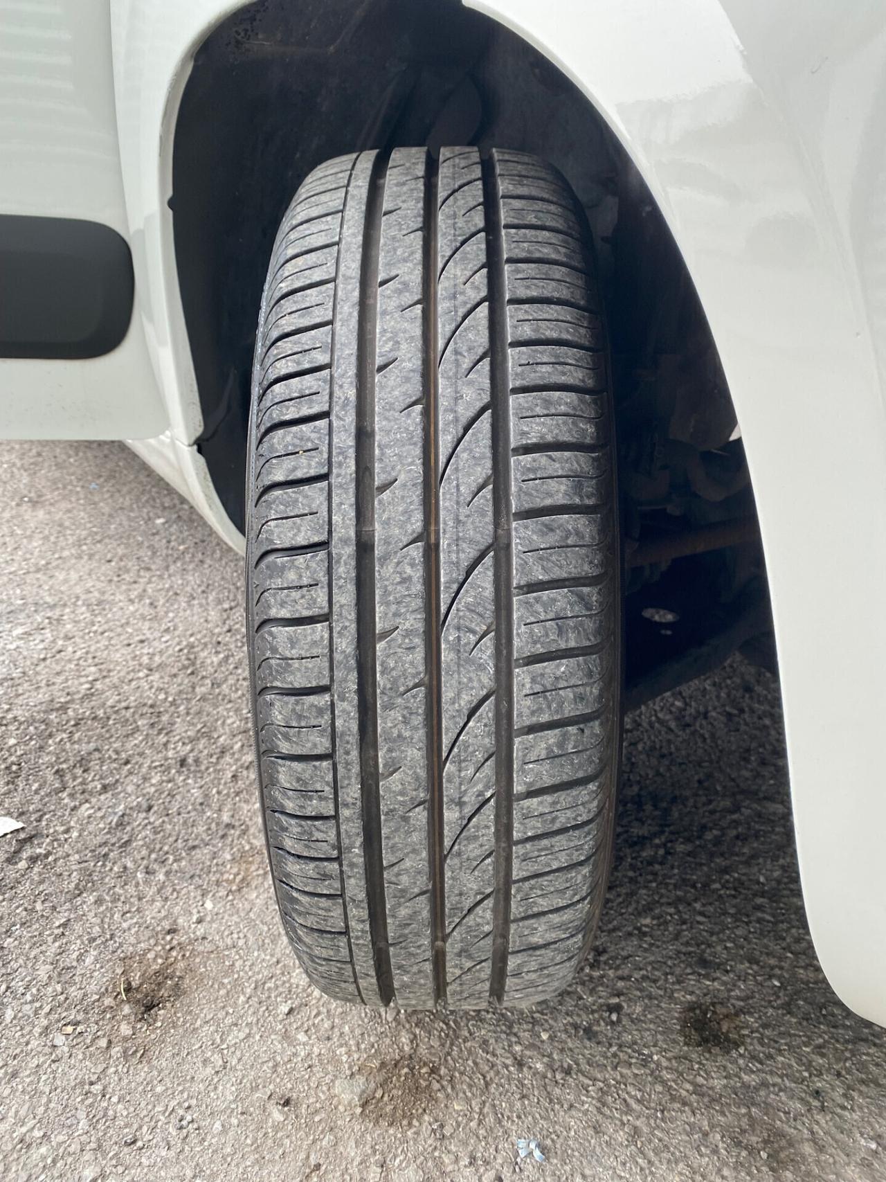 Fiat Panda 1.2 EasyPower GPL Lounge 69cv - 12/2019