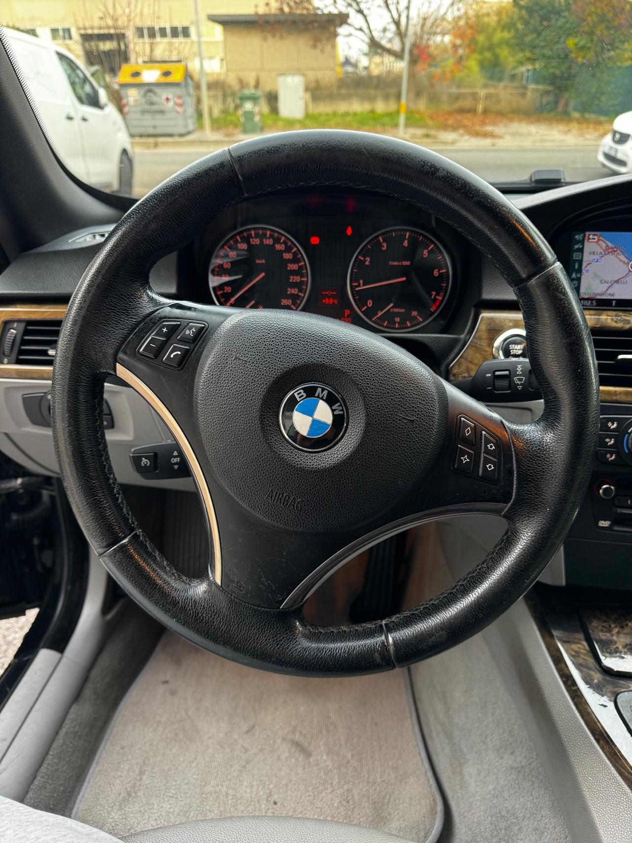 Bmw 320 320i cat Cabrio Futura
