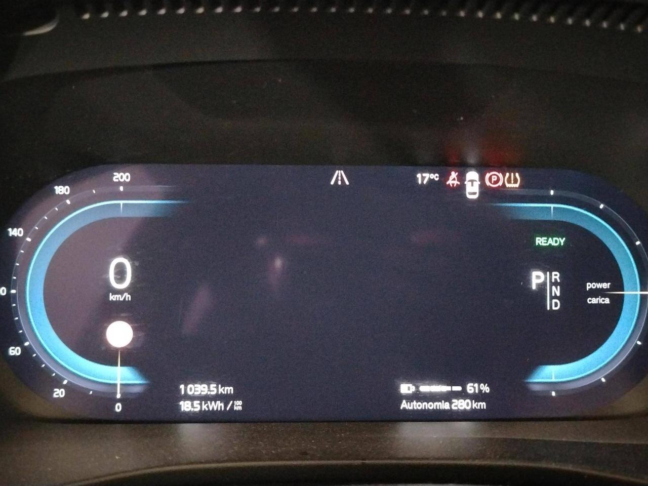 Volvo C40 Single Motor Plus FWD