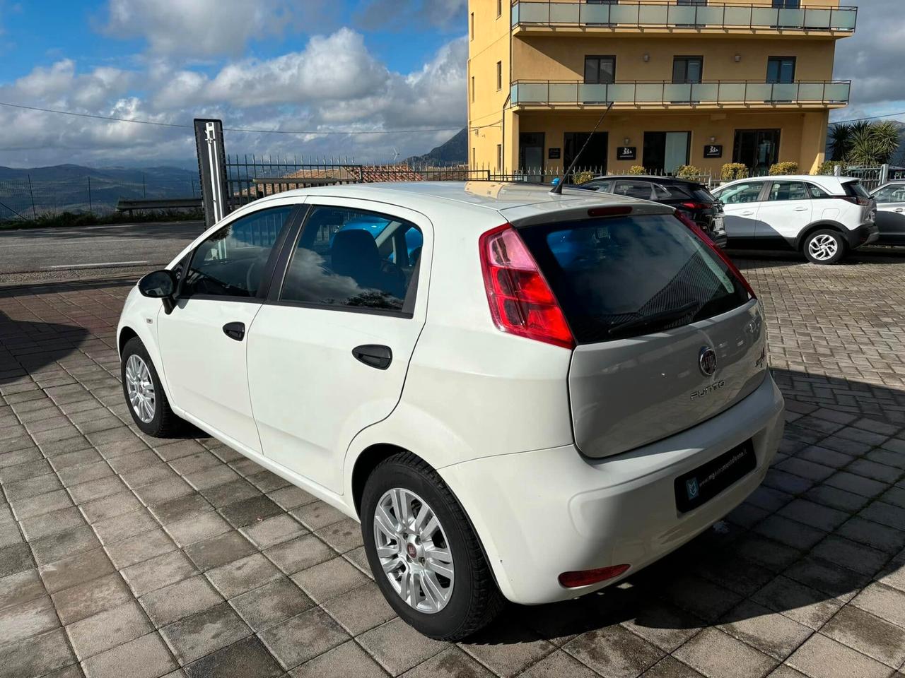 FIAT PUNTO 1.3 - 2014