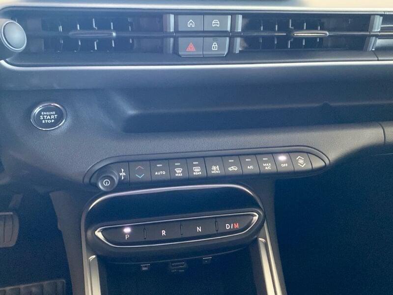 Jeep Avenger e-Hybrid 1.2 MHEV e-Hybrid Turbo Altitude