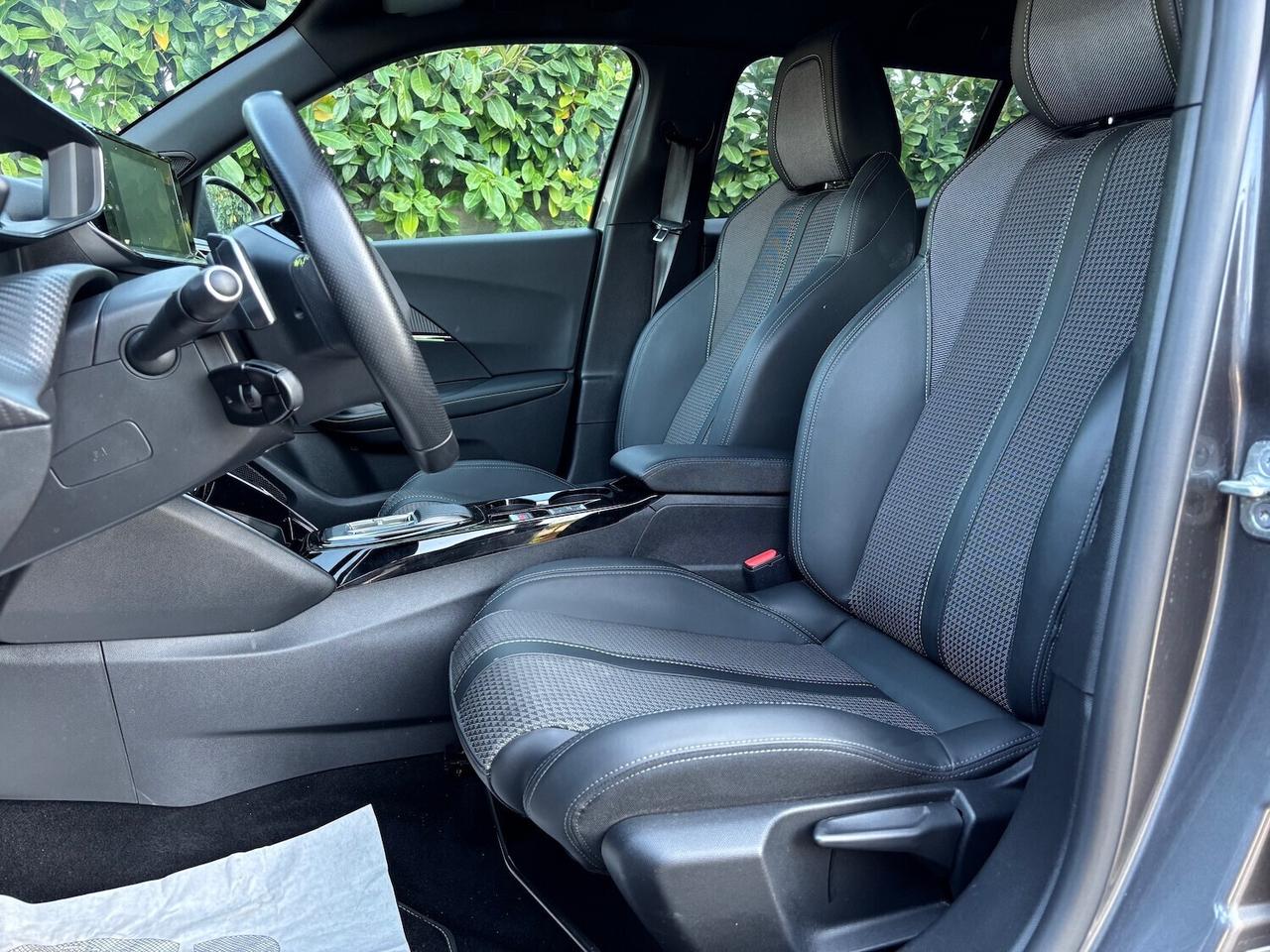 Peugeot 2008 BlueHDi 130 S&S EAT8 GT