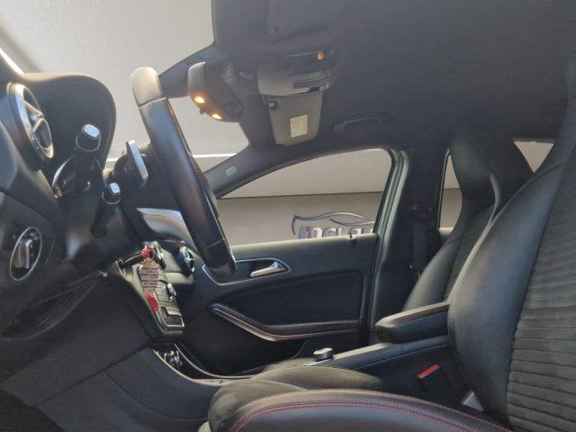 MERCEDES-BENZ GLA 220 d Automatic Sport