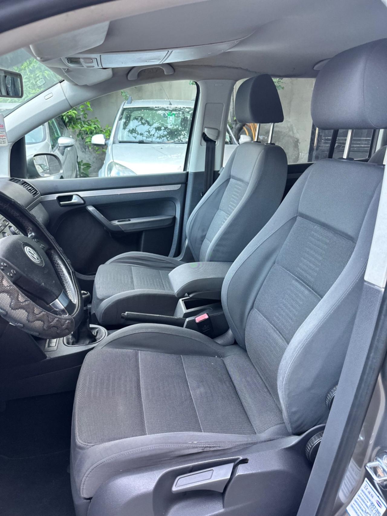 Volkswagen Touran 2.0 TDI 140cv 7 posti