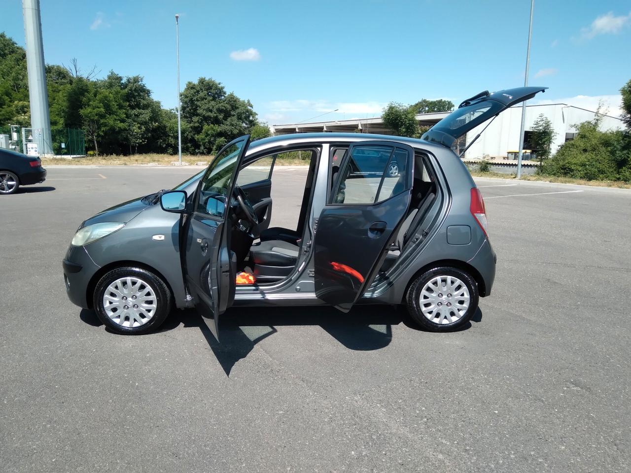 Hyundai i10 1.1 12V 64cv BlueDrive GPL Style x neopatentati