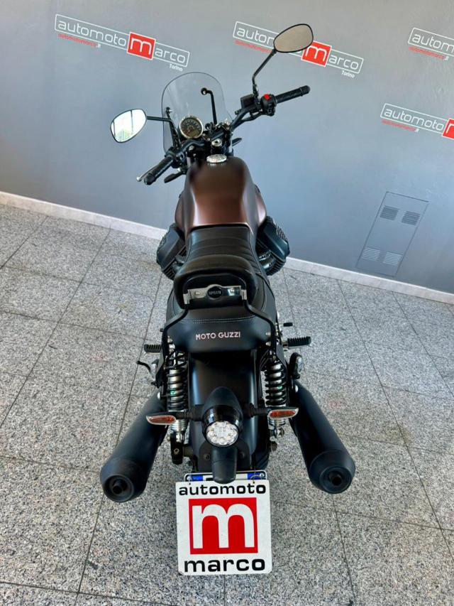 MOTO GUZZI V7 STONE - *NIGHT PACK*